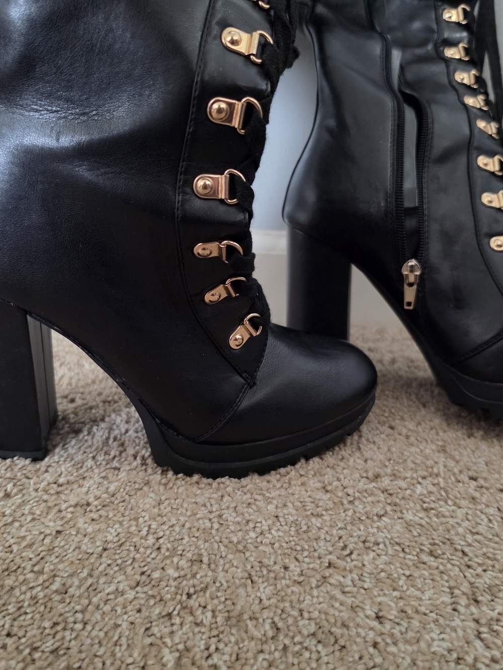 Black Lace-Up High Heel Knee Boots - Women's - Picture 3 of 3